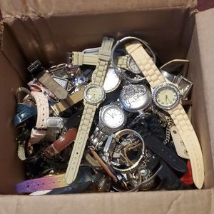 8 lbs of Watches‎ 8 Pounds Variety of Watch Wristwatch Timepiece Chronograph